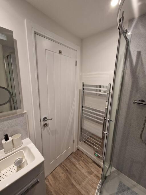 The Patch Apartment Brighton Bagian luar foto