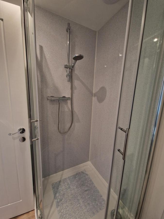 The Patch Apartment Brighton Bagian luar foto