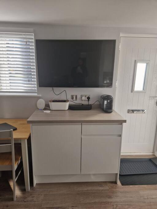 The Patch Apartment Brighton Bagian luar foto